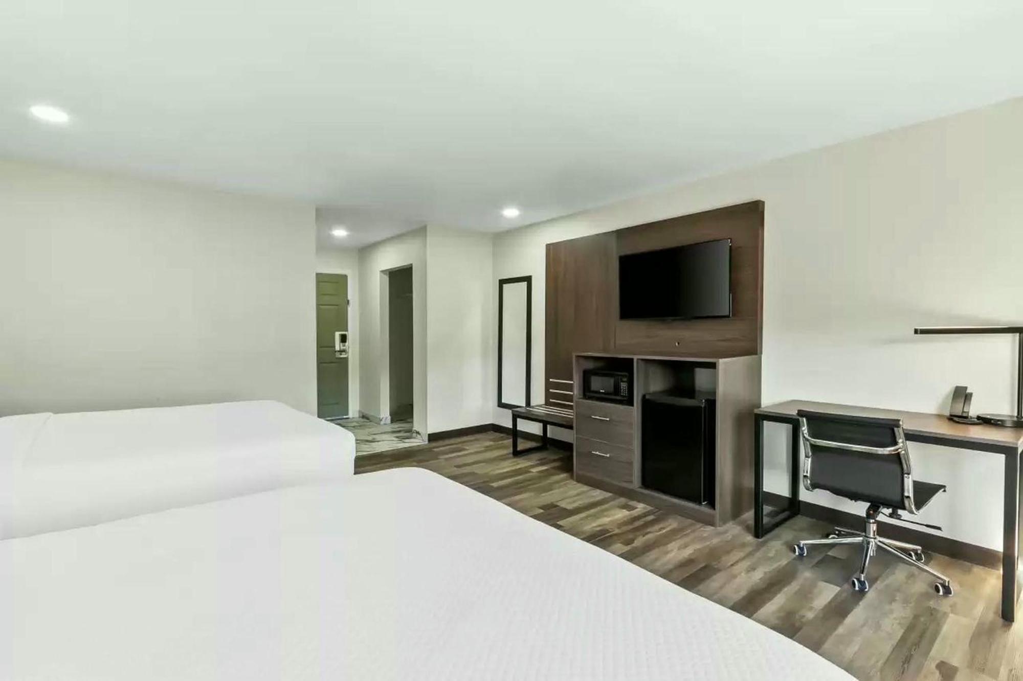 Quality Inn & Suites Columbia Harbison 외부 사진